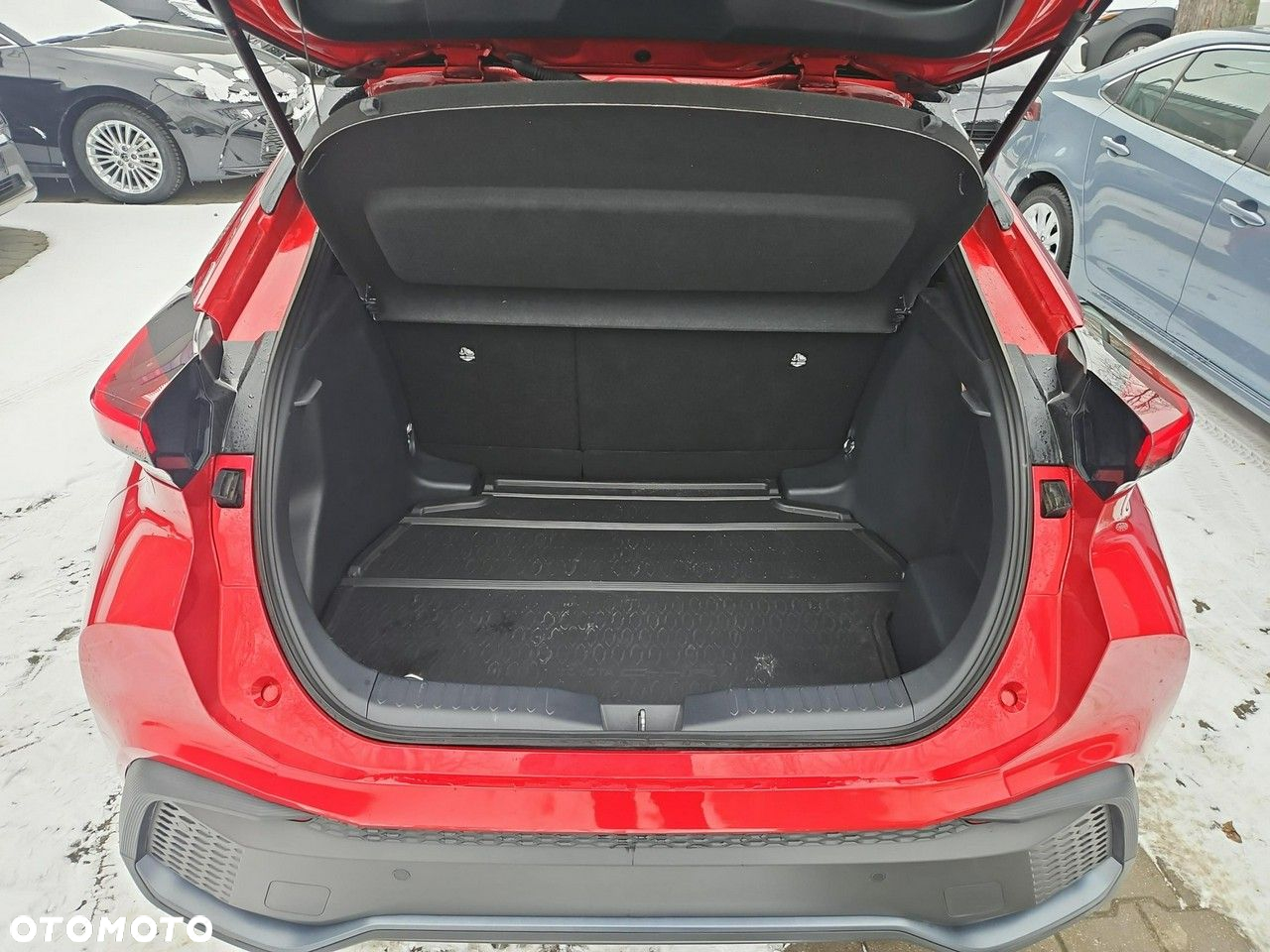 Toyota C-HR - 12