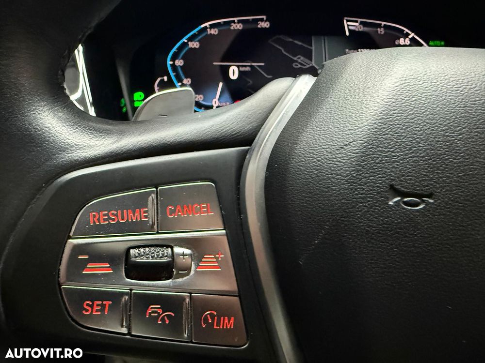 BMW Seria 3 320i AT - 21