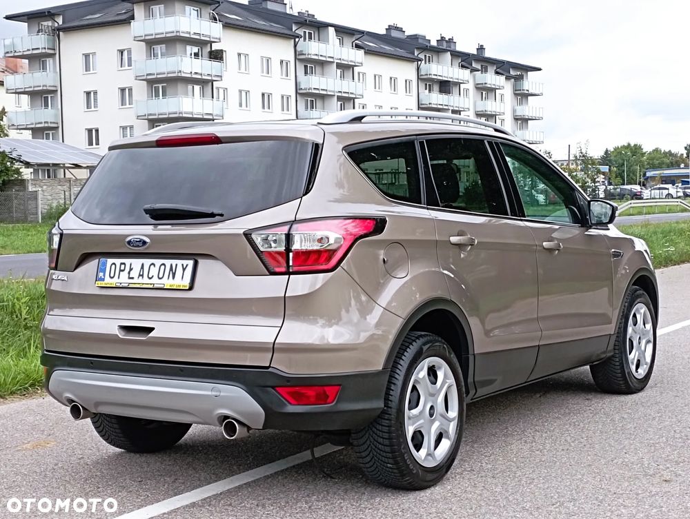 Ford Kuga - 12
