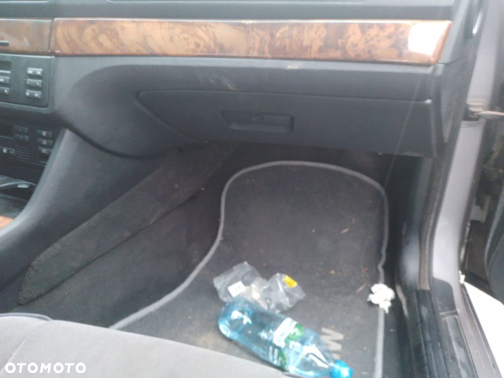 BMW E39 95-00 520I M52B20 -DRZWI PRAWE LEWE PRZÓD TYŁ 339/7 - 31