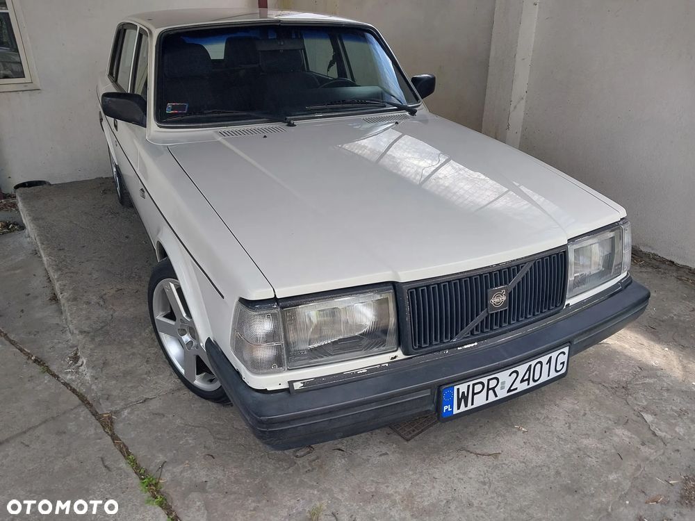 Volvo Seria 200 - 8