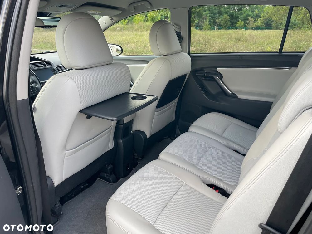 Toyota Verso 1.8 Prestige MS EU6 - 9