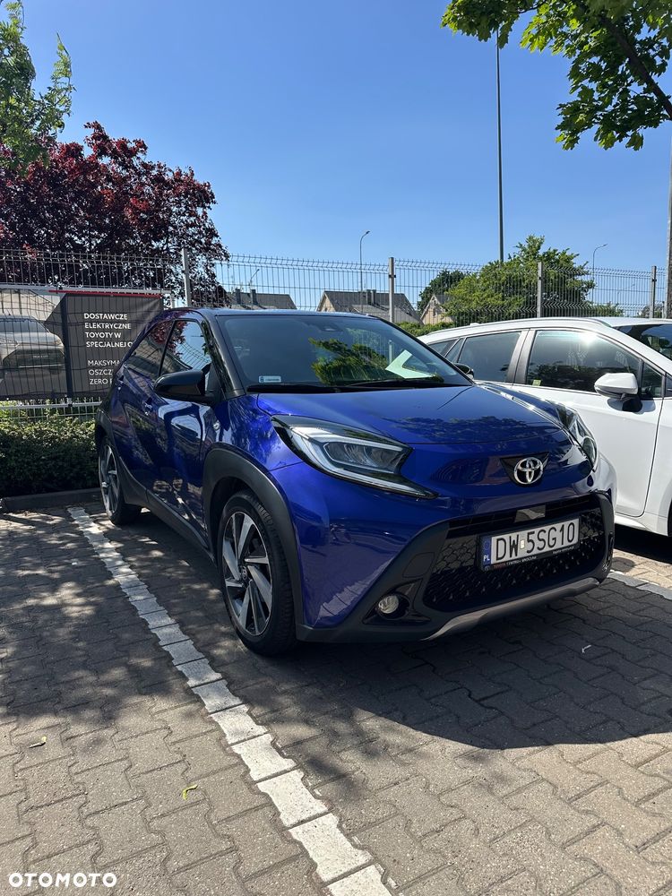 Toyota Aygo X 1.0 VVT-i Executive CVT - 1