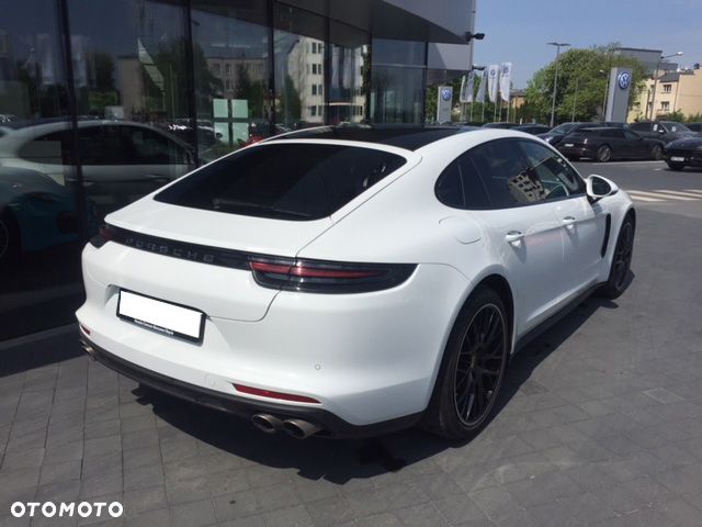 Porsche Panamera 4S - 6