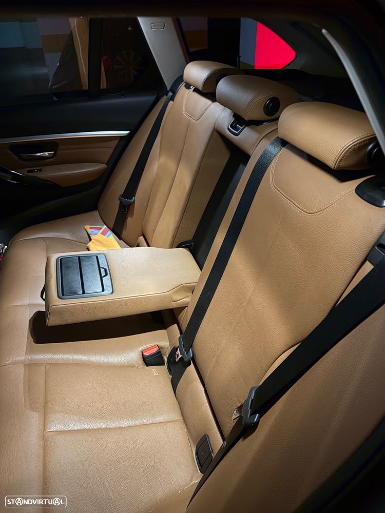 BMW 320 d Line Luxury Auto - 26