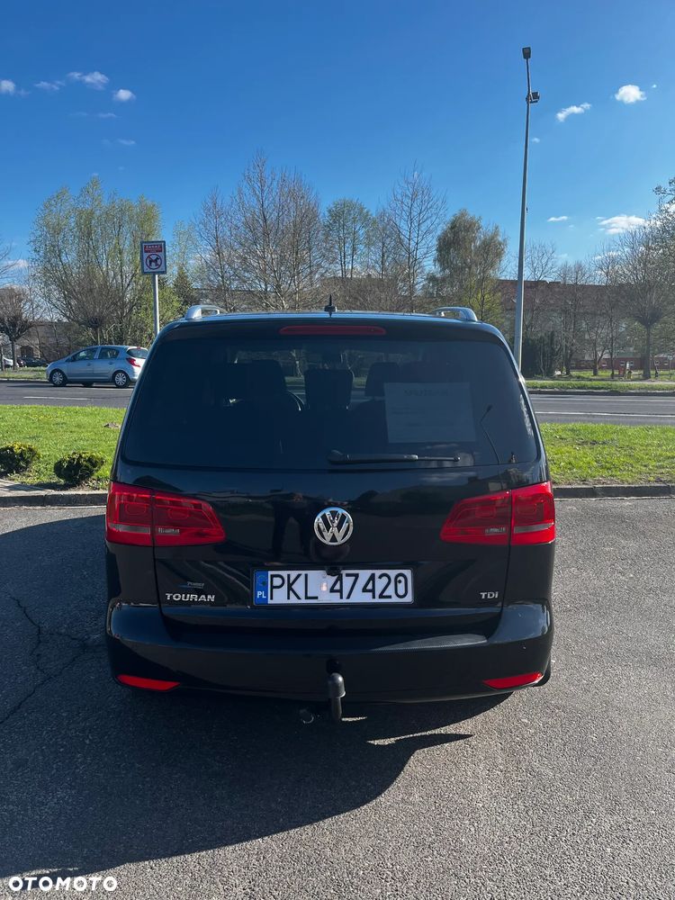 Volkswagen Touran - 8