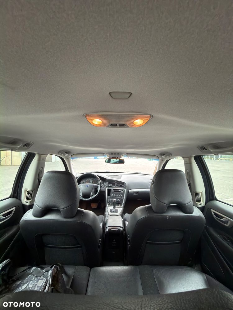 Volvo V70 - 10