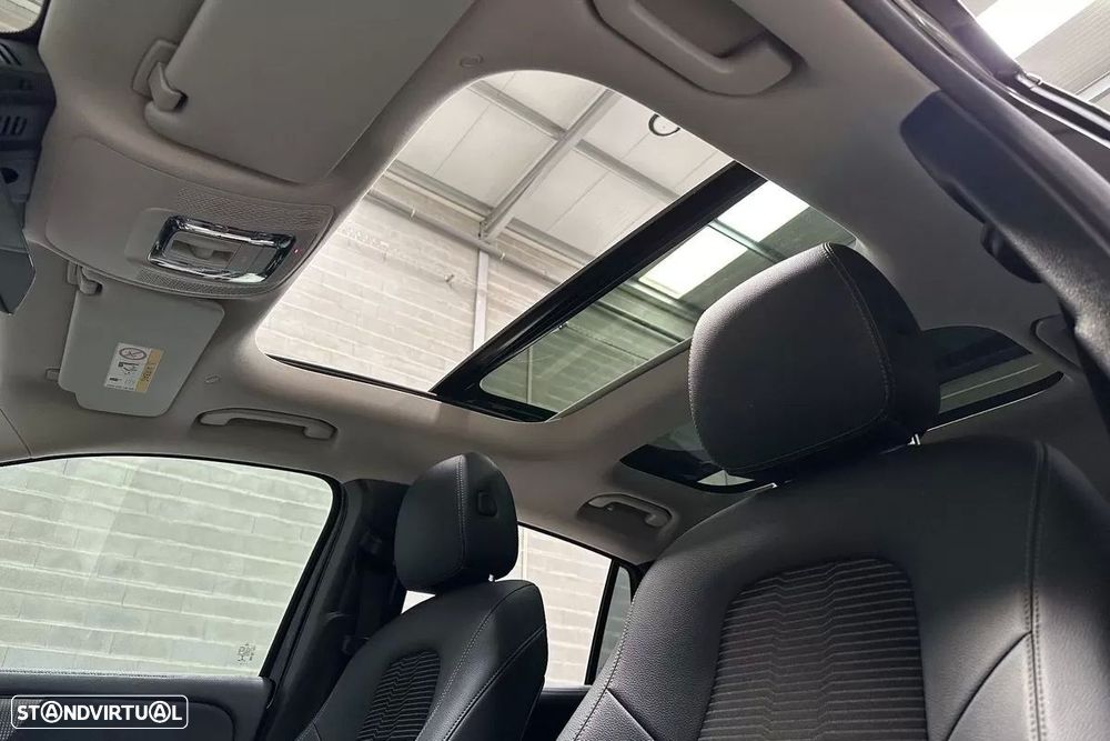 Mercedes-Benz GLA 250 e 8G-DCT Edition Progressive Line - 49