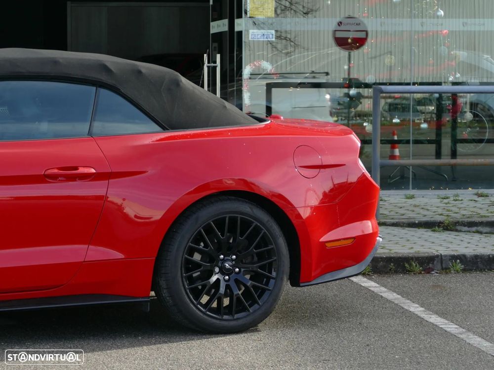 Ford Mustang 2.3i EcoBoost Aut. - 12