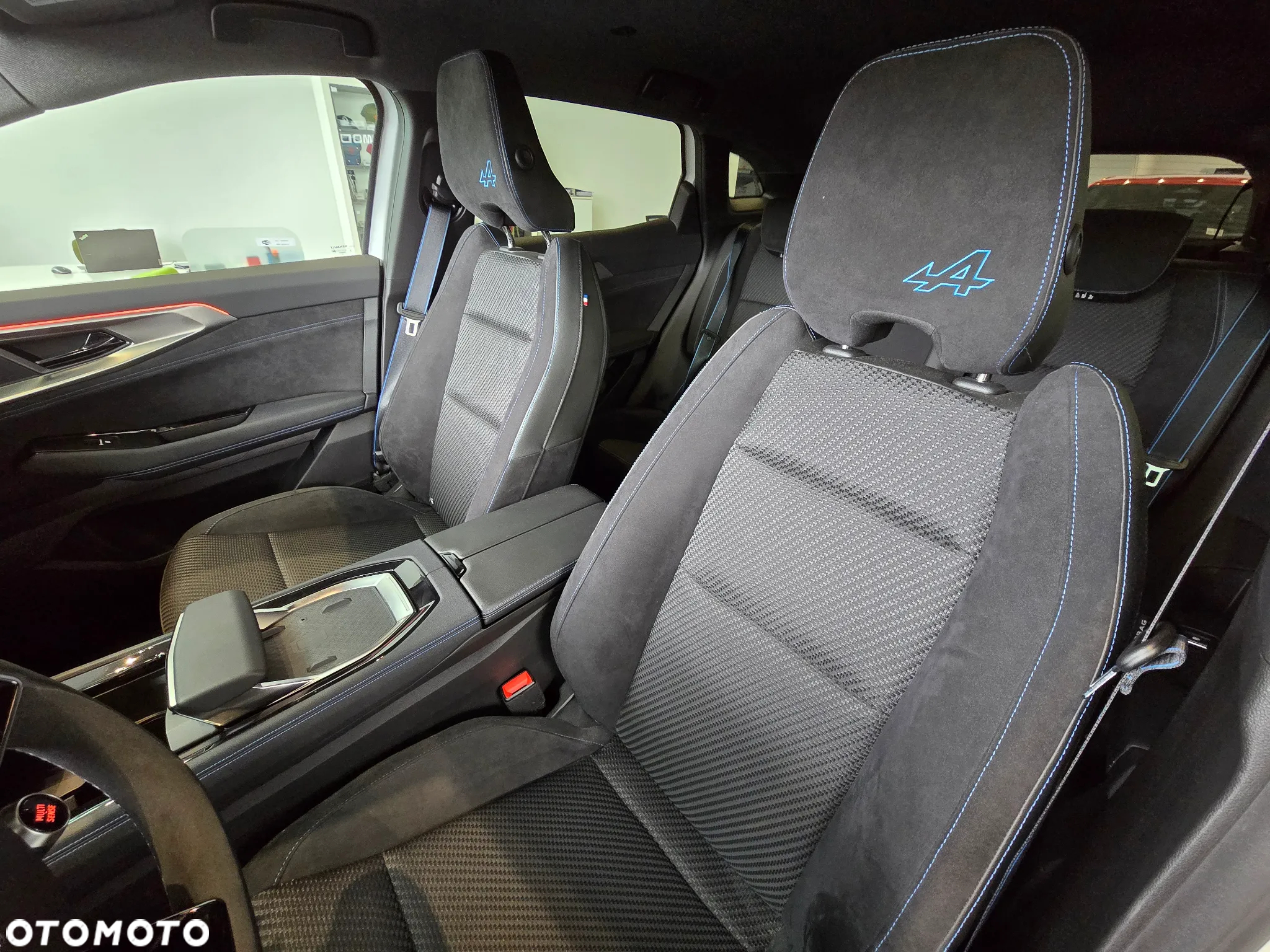 Renault Austral 1.2 E-Tech Full Hybrid 200 Iconic esprit Alpine MMT - 12