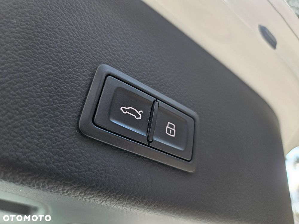 Audi A6 Allroad - 34