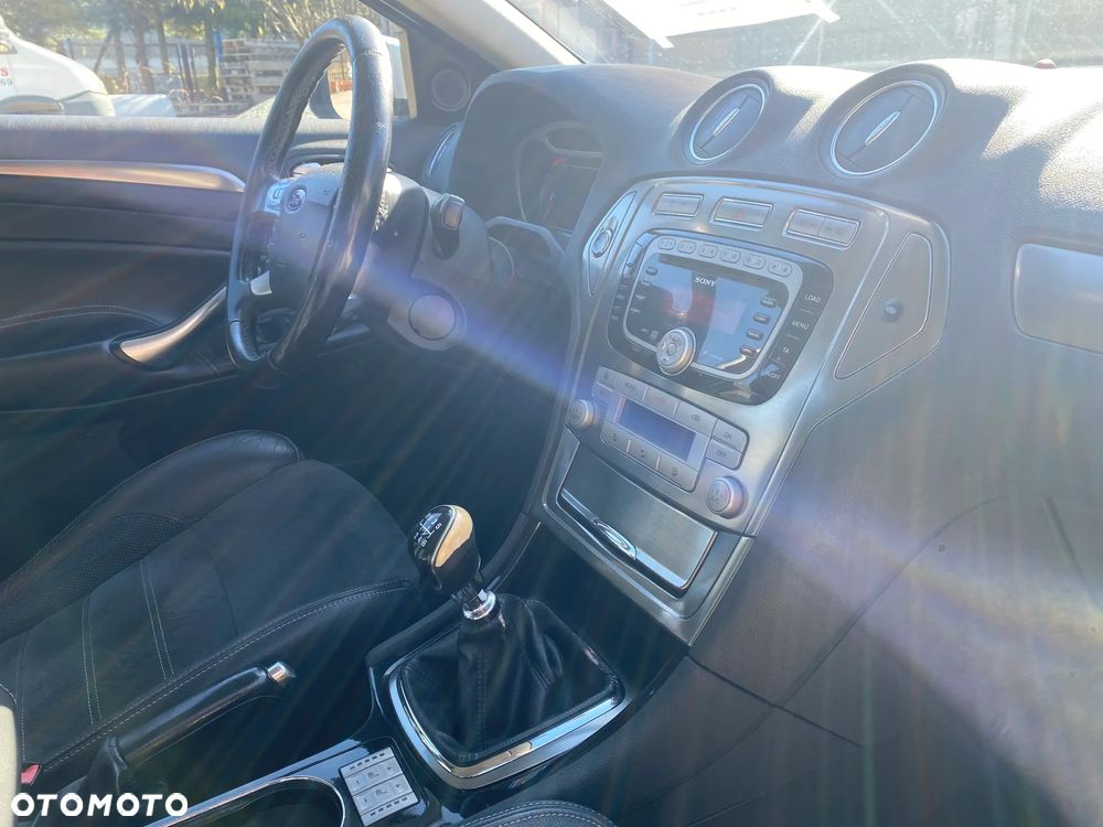 Ford Mondeo 2.0 TDCi Titanium - 34