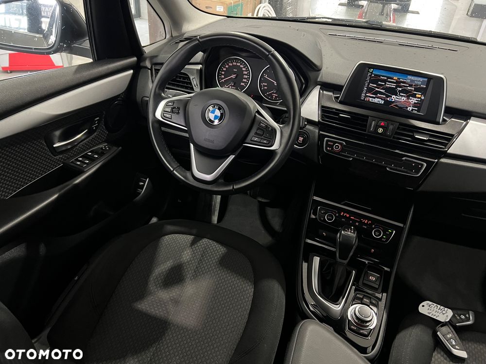 BMW Seria 2 218d Advantage sport - 22
