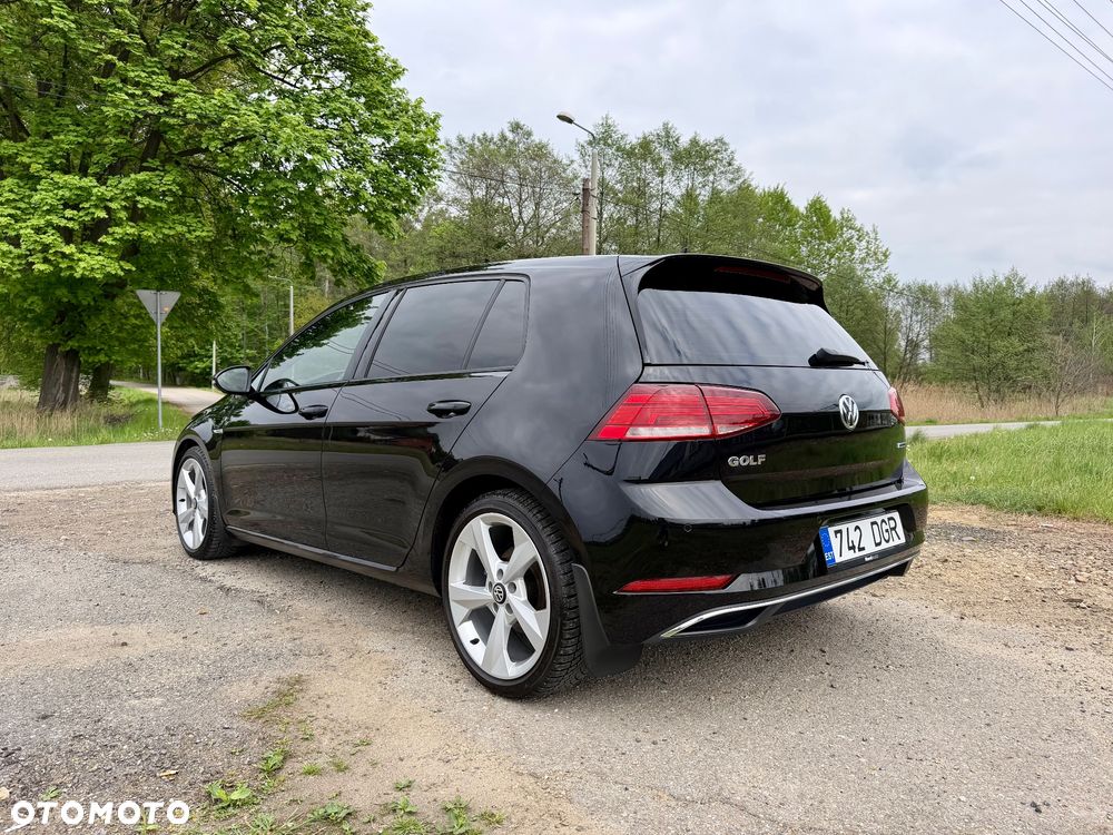 Volkswagen Golf - 7