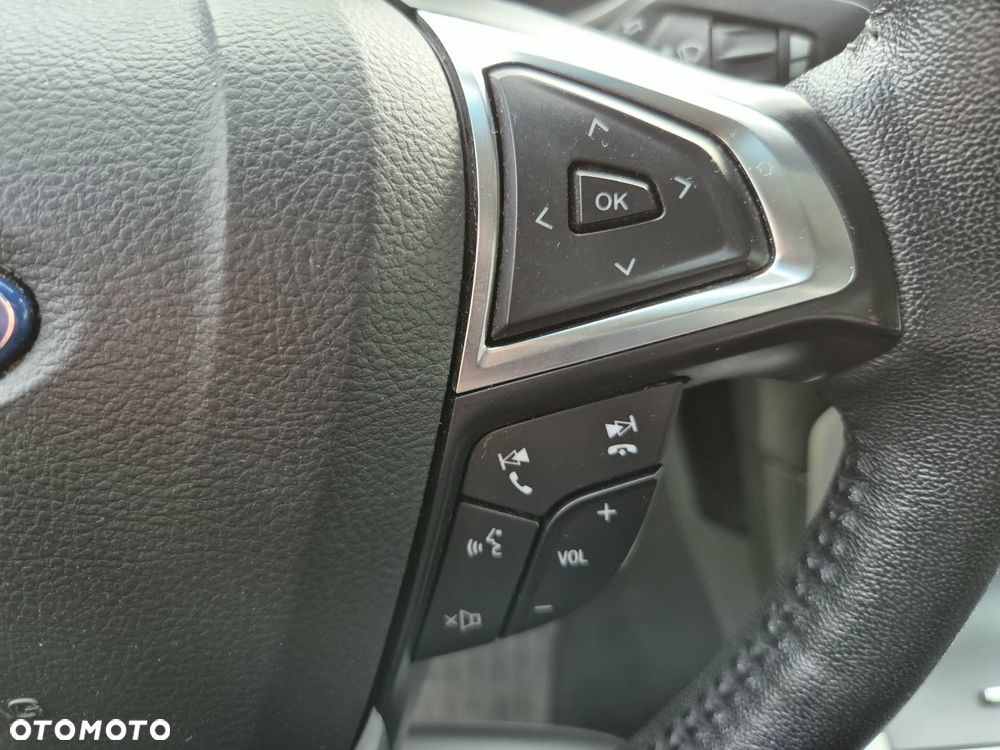 Ford Edge - 13