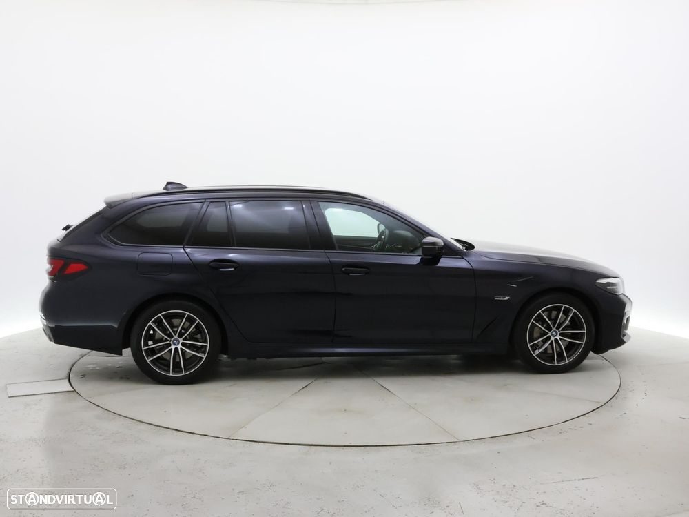 BMW 530 e Pack Desportivo M — fotografia 8