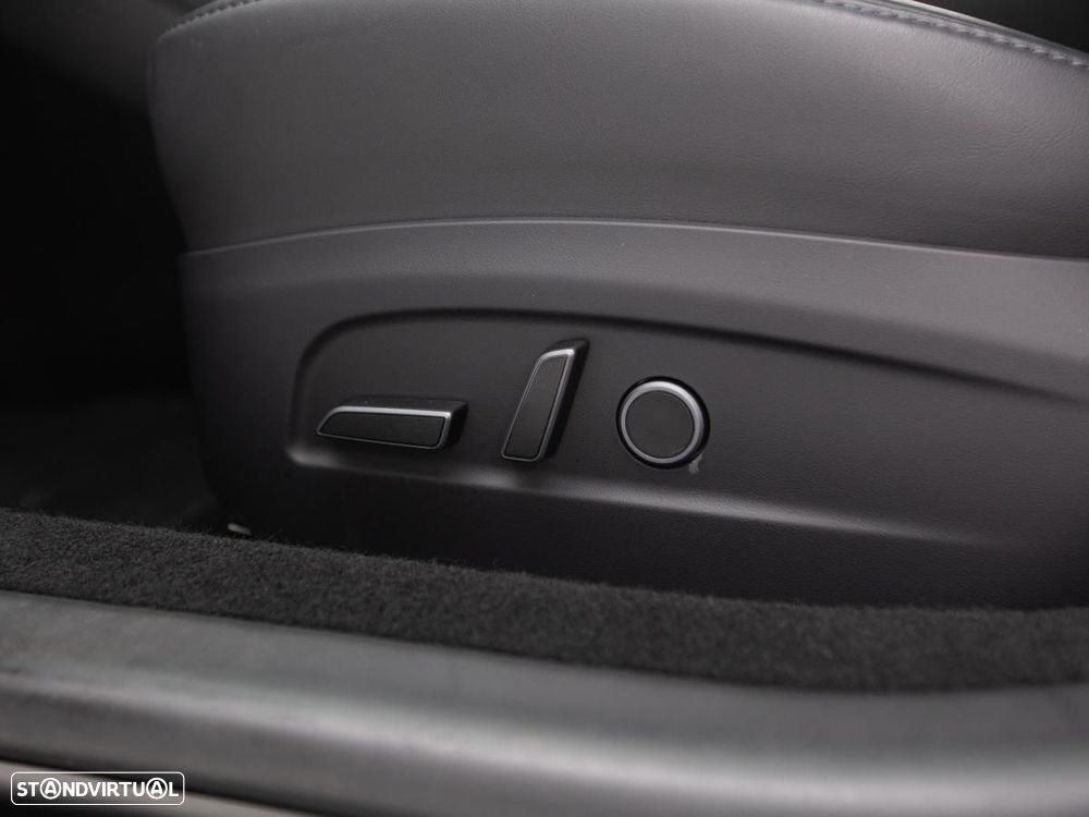 Tesla Model 3 RWD RWD - 18