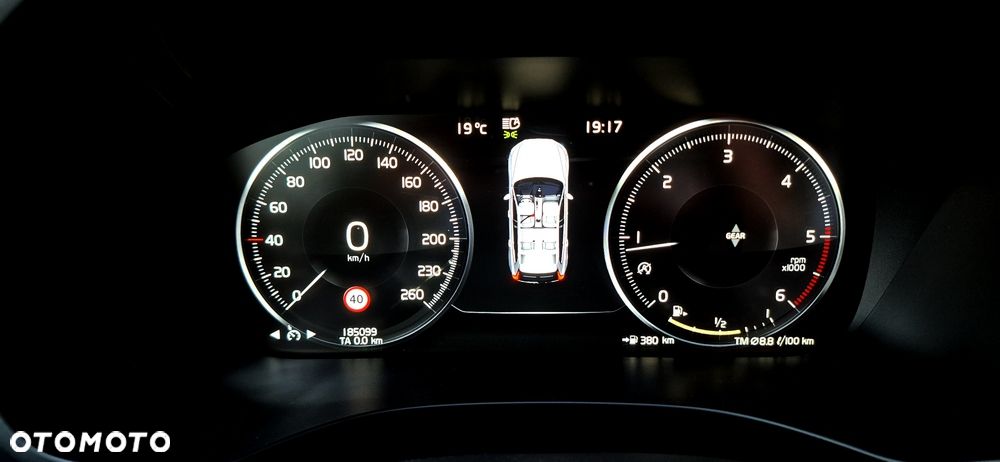 Volvo XC 60 D3 R-Design - 20