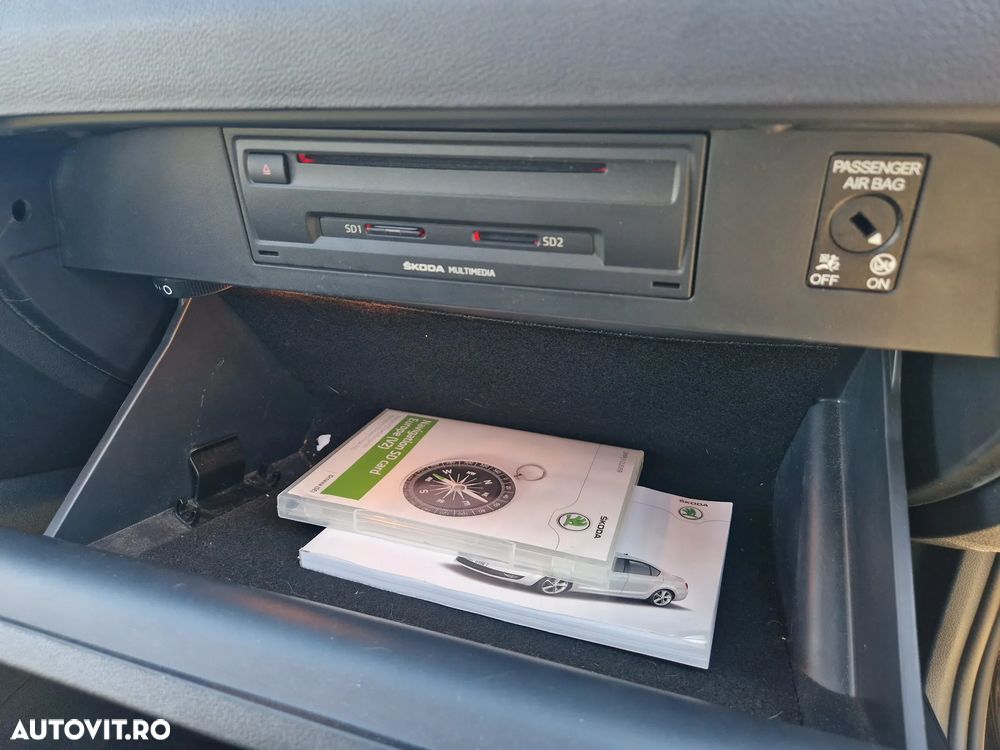 Skoda Octavia 2.0 TDI AMBITION DSG - 13