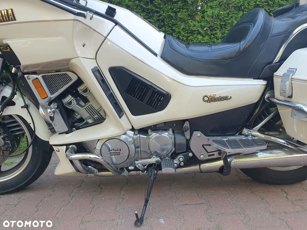 Yamaha XVZ - 17
