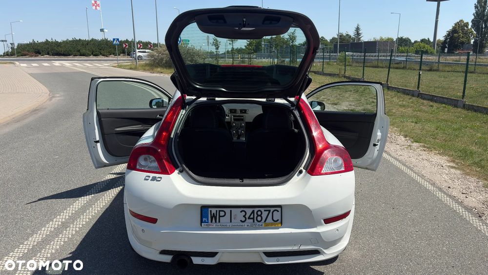 Volvo C30 D2 R-Design - 10