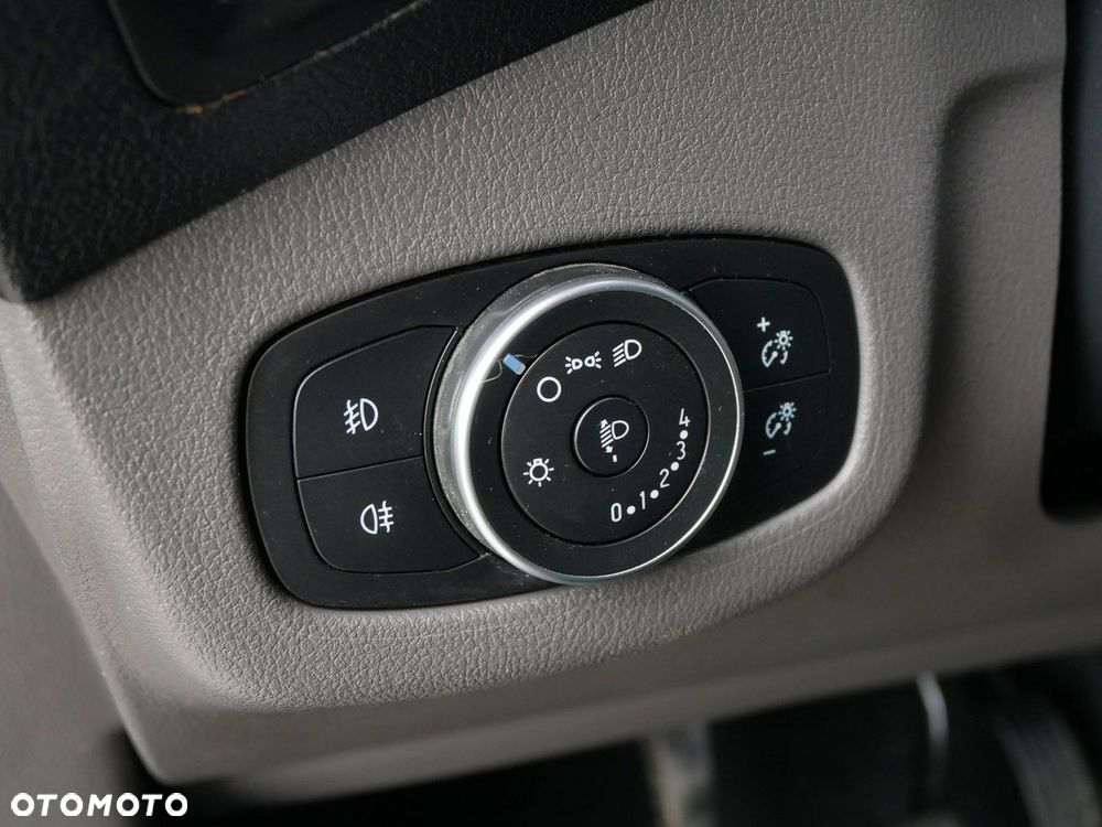 Ford Transit Connect - 20
