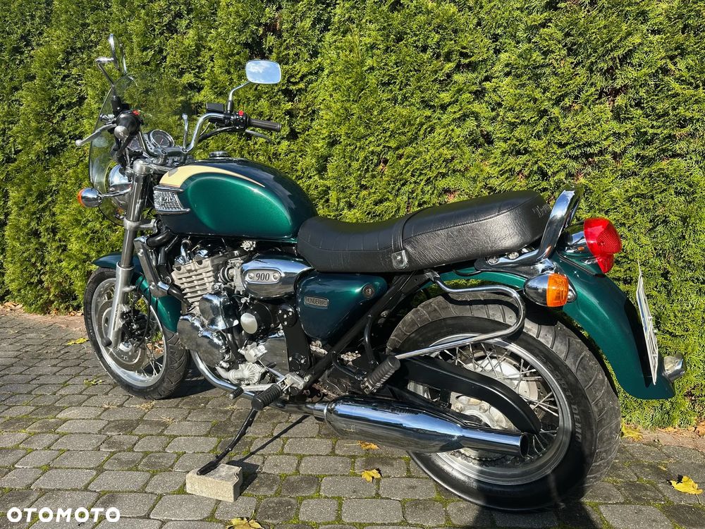 Triumph Thunderbird - 24