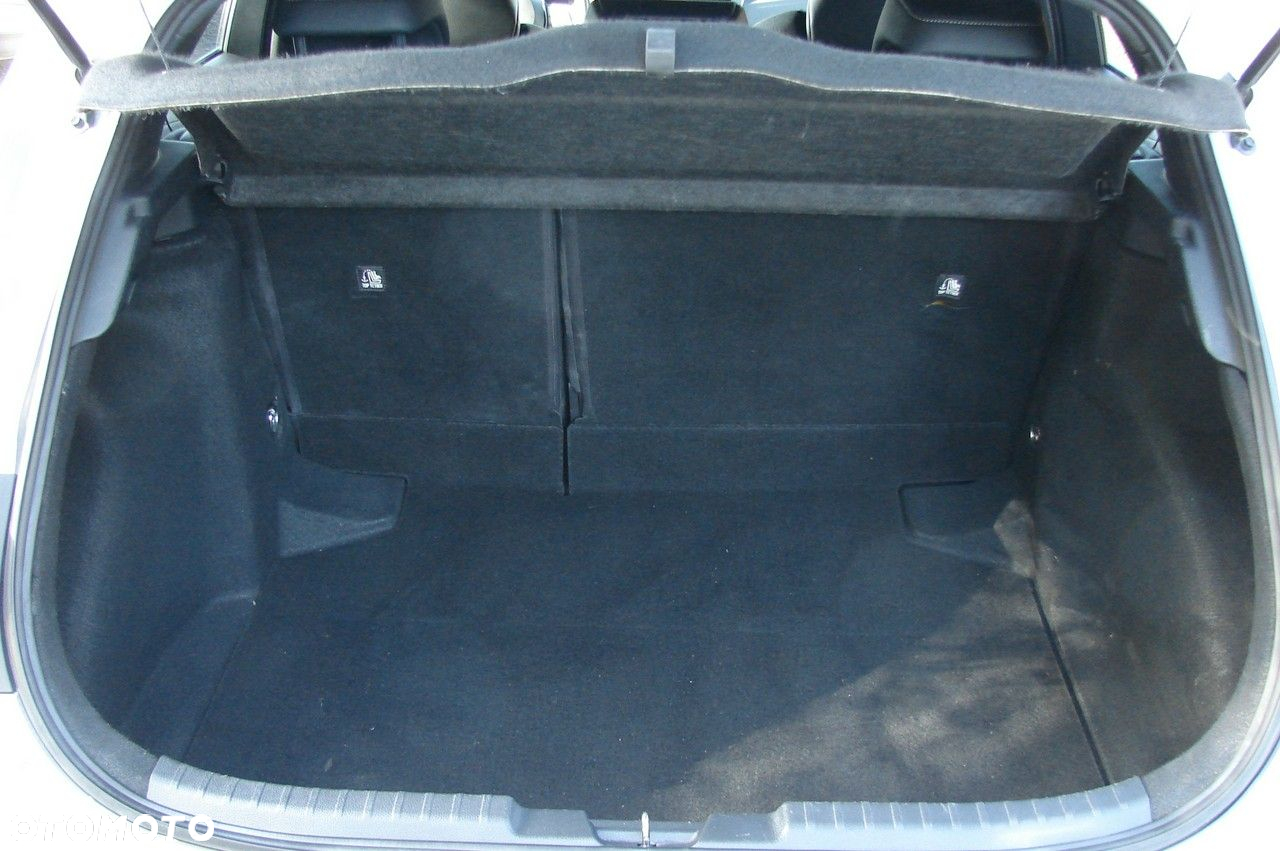 Toyota Corolla - 13