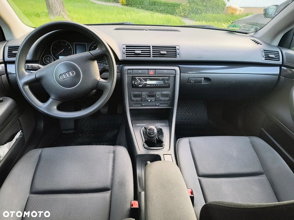 Audi A4 Limousine 1.6 - 10