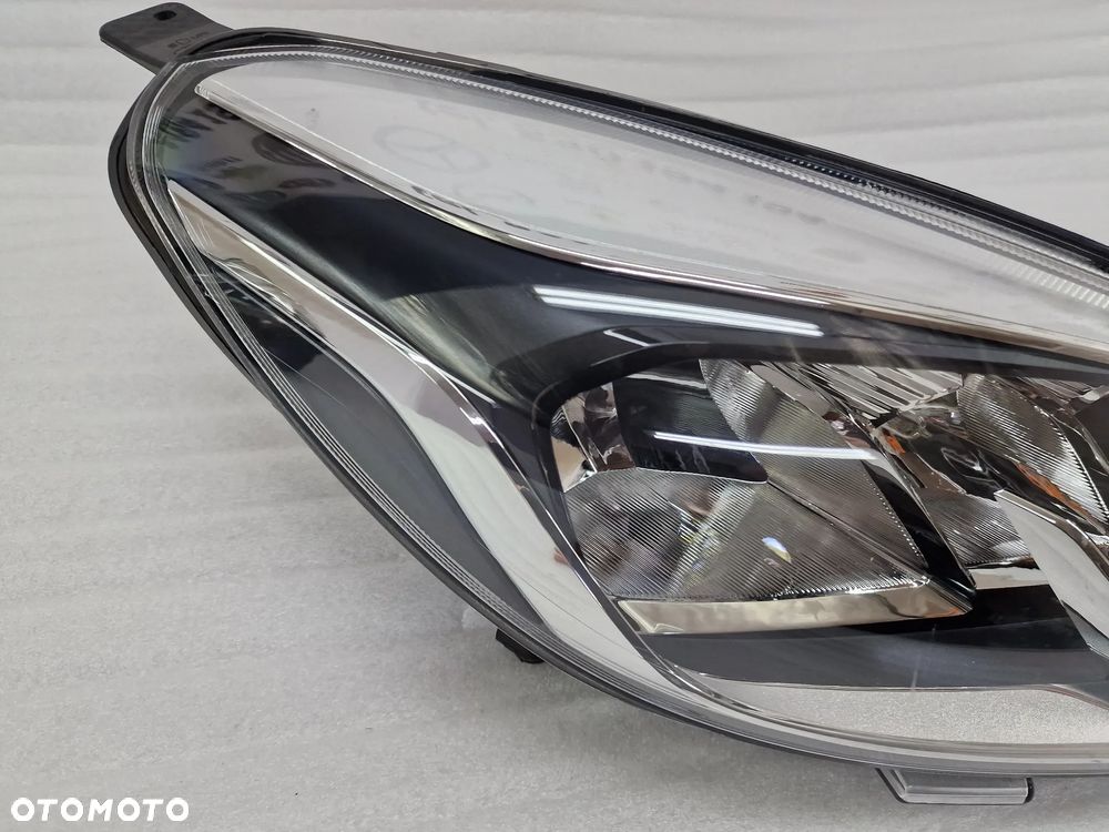 FORD FIESTA MK8 17-  PRAWA LAMPA PRZEDNIA PRZÓD , NR H1BB-13W029-AE , NR AUKCJI LA621 - 4