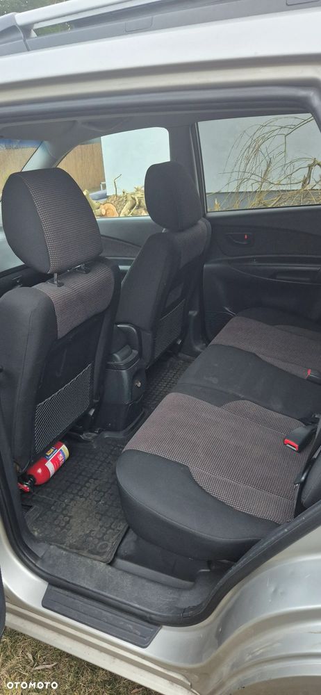 Hyundai Tucson 2.0 Comfort 2WD - 10