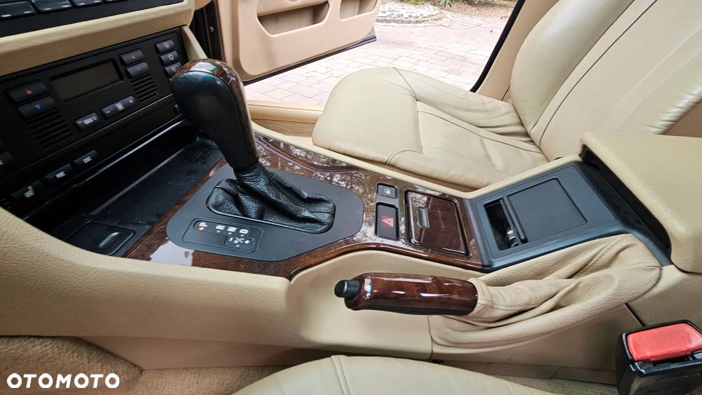 BMW Seria 5 - 29
