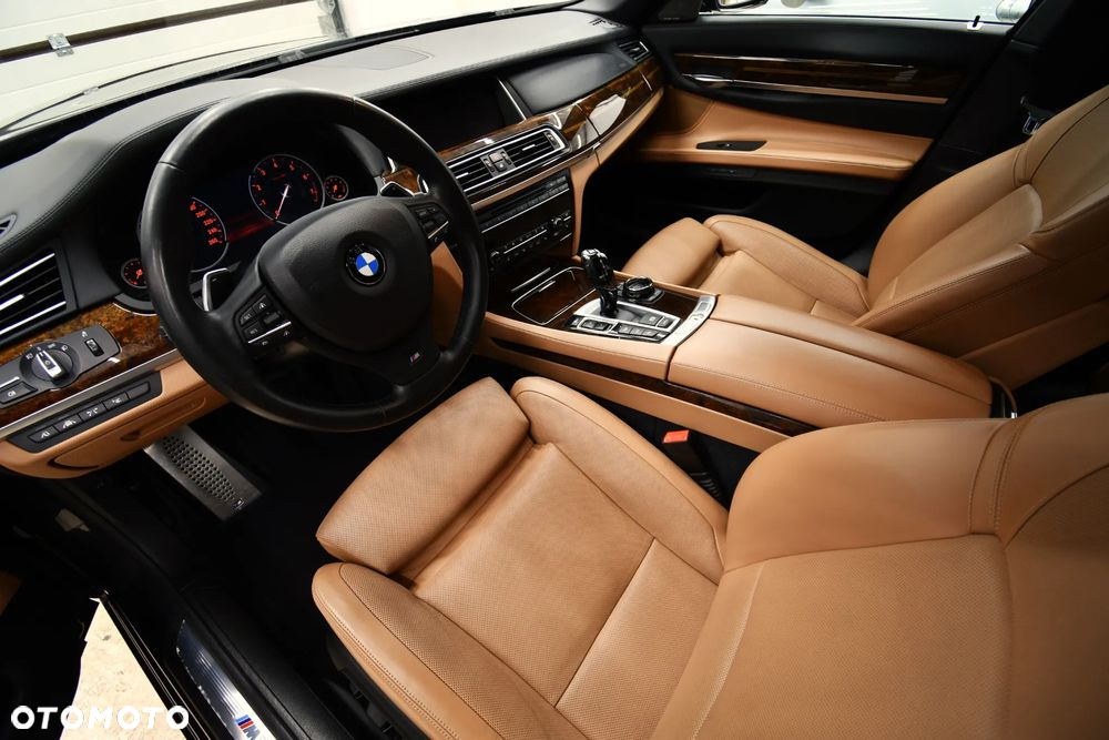 BMW Seria 7 750i xDrive Edition Exclusive - 21