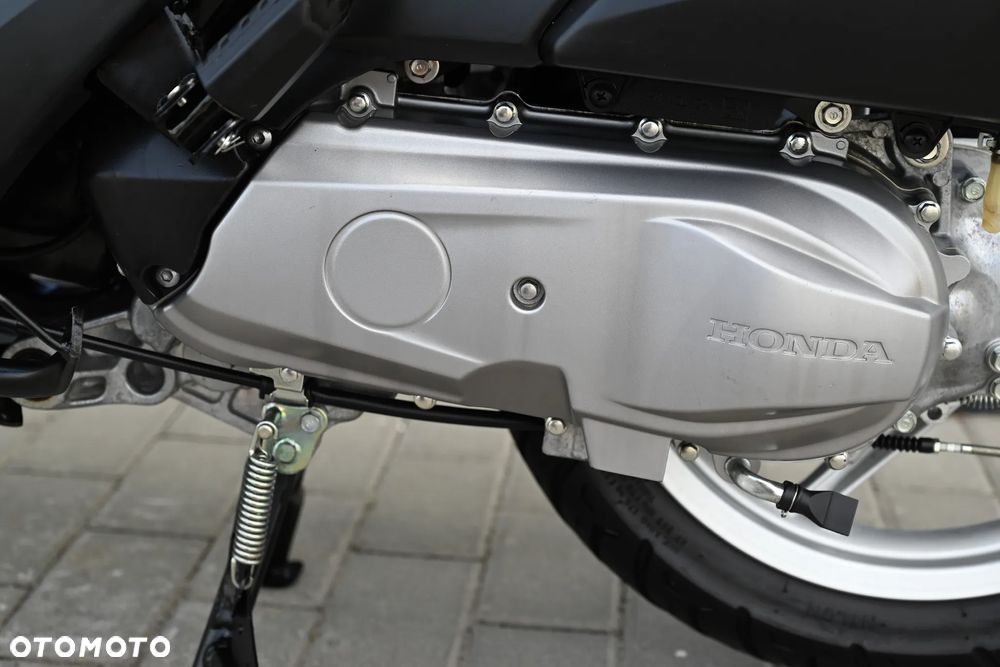 Honda Vision - 34