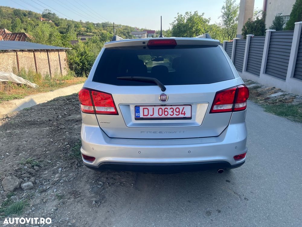 Fiat Freemont 2.0 Mjet AT AWD Lounge - 3