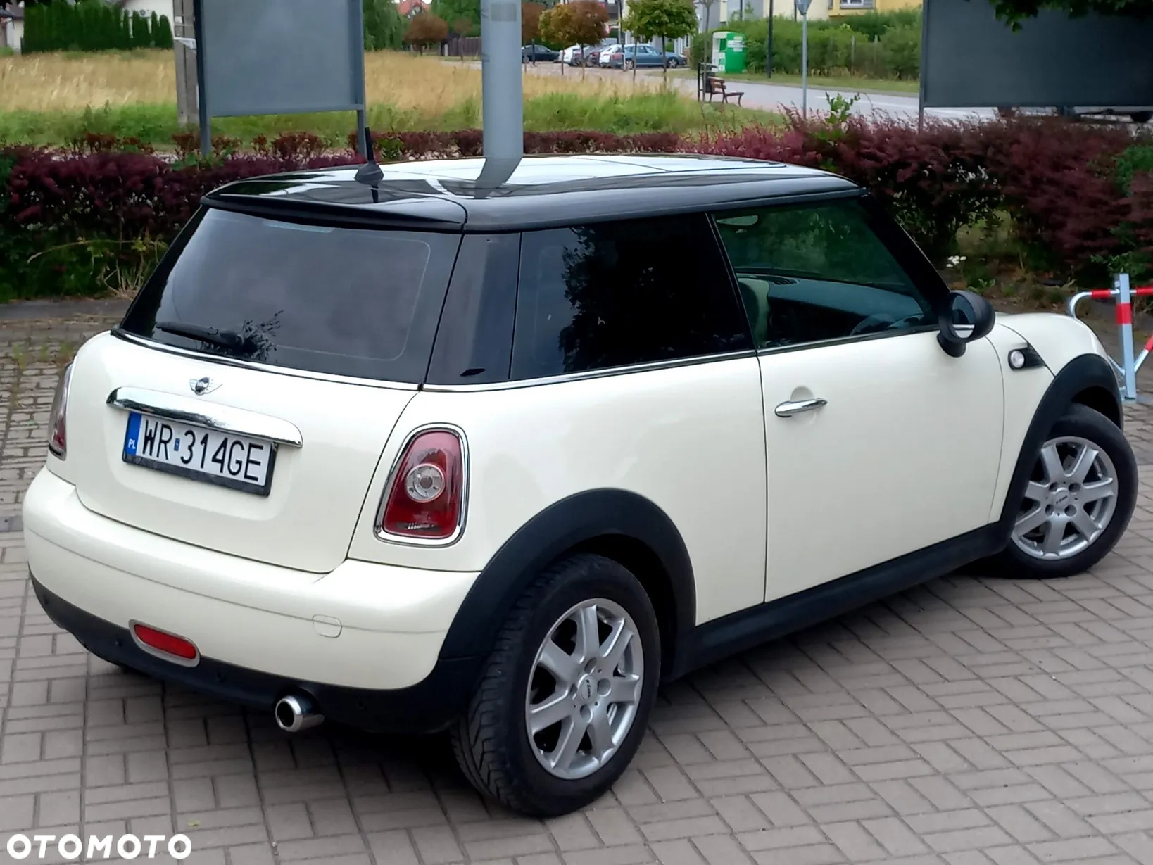 MINI ONE - 11