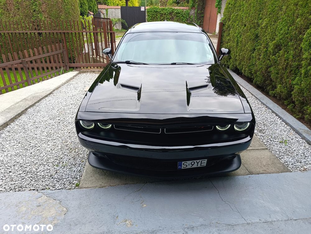 Dodge Challenger 6.4 Scat Pack - 12