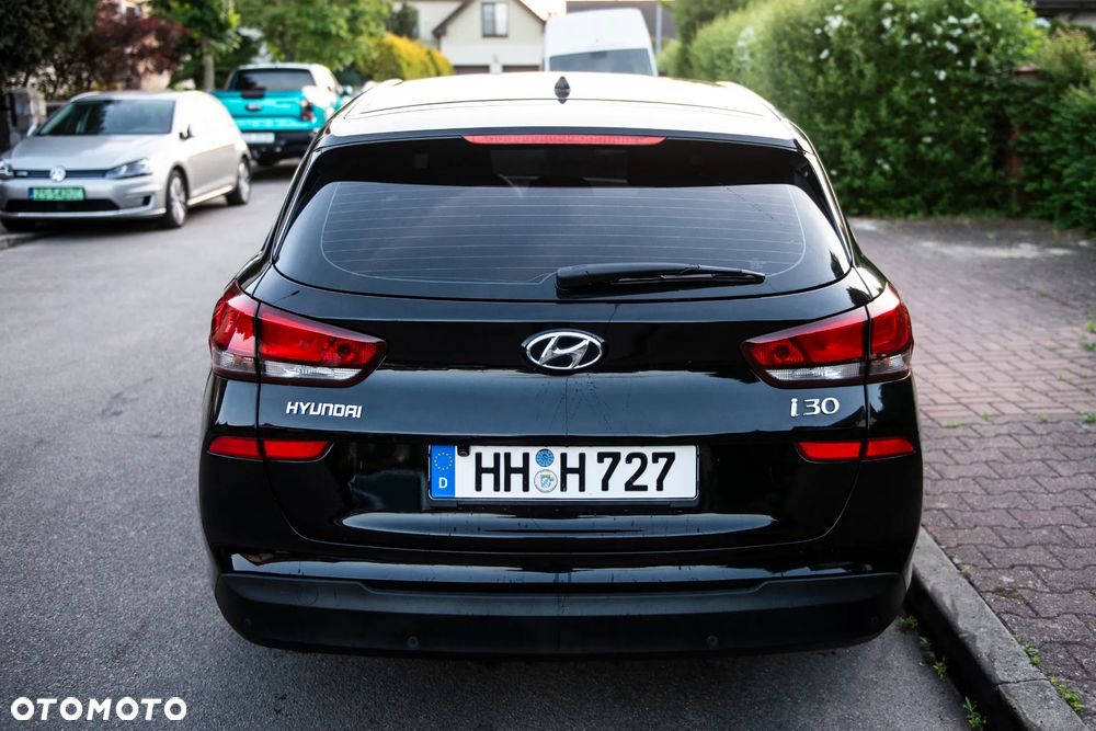 Hyundai i30 i30cw 1.4 Advantage - 13