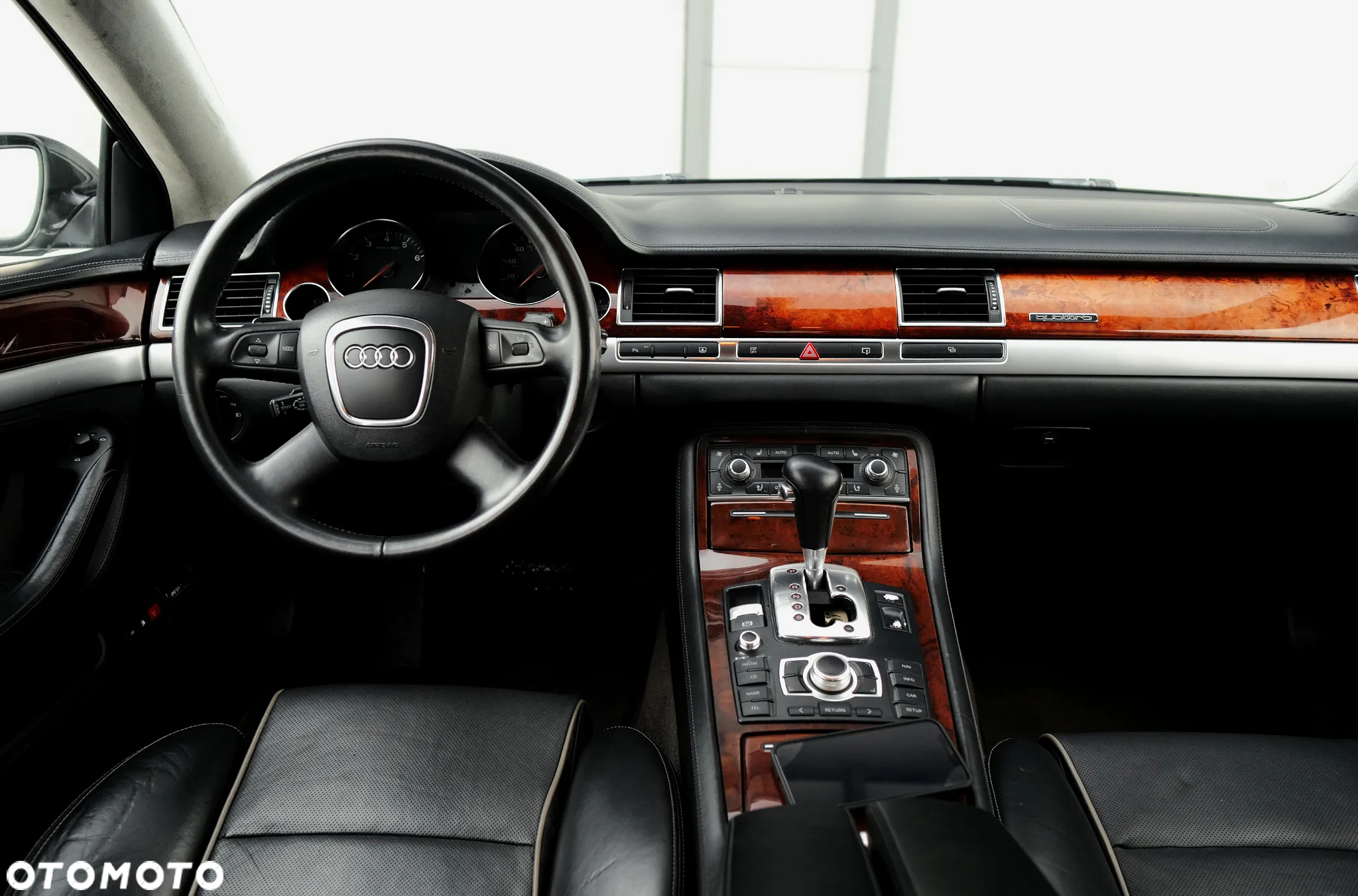 Audi A8 6.0 W12 L Quattro - 16