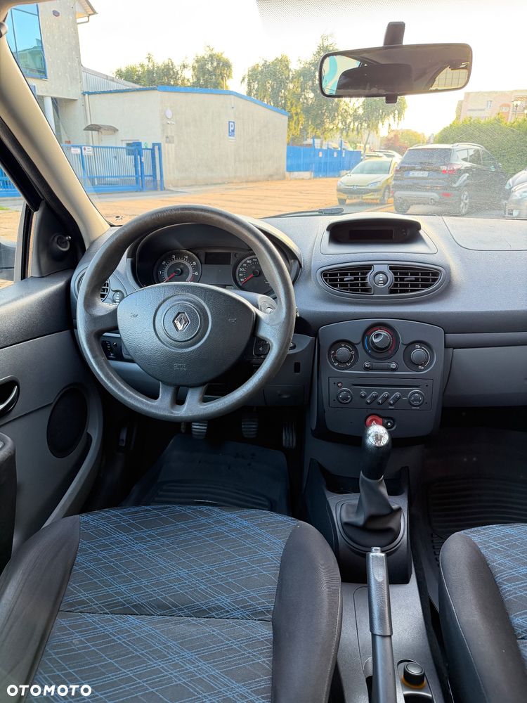 Renault Clio 1.2 16V All Inclusive - 10