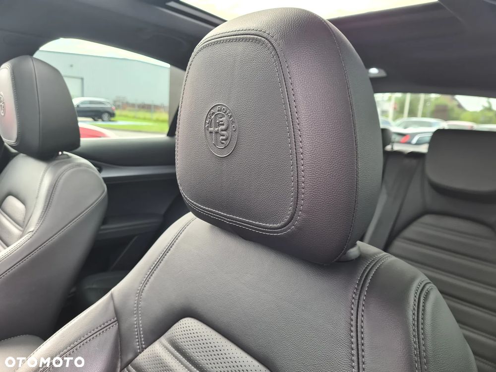 Alfa Romeo Stelvio 2.0 Turbo Veloce Q4 - 14