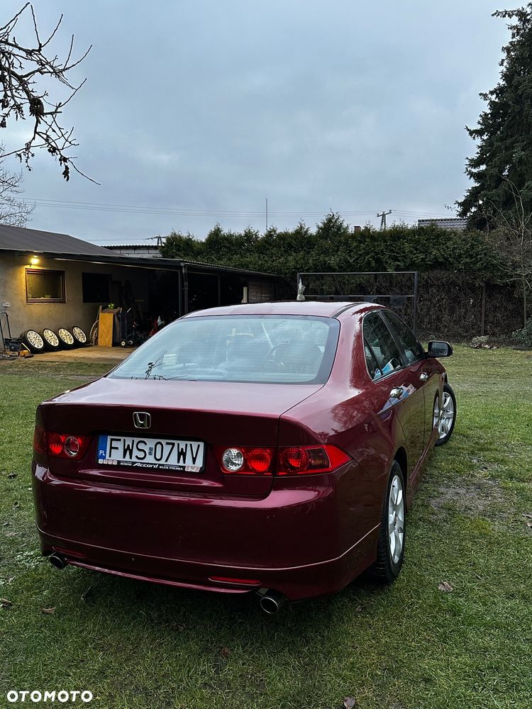 Honda Accord 2.0 Comfort - 15