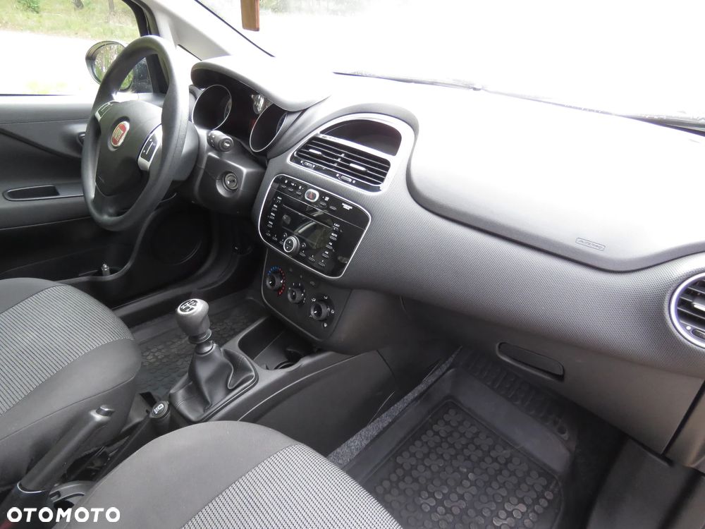 Fiat Punto 1.4 Easy S&S - 16