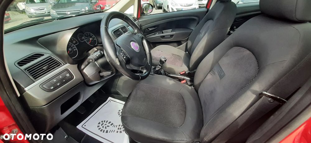 Fiat Grande Punto - 25