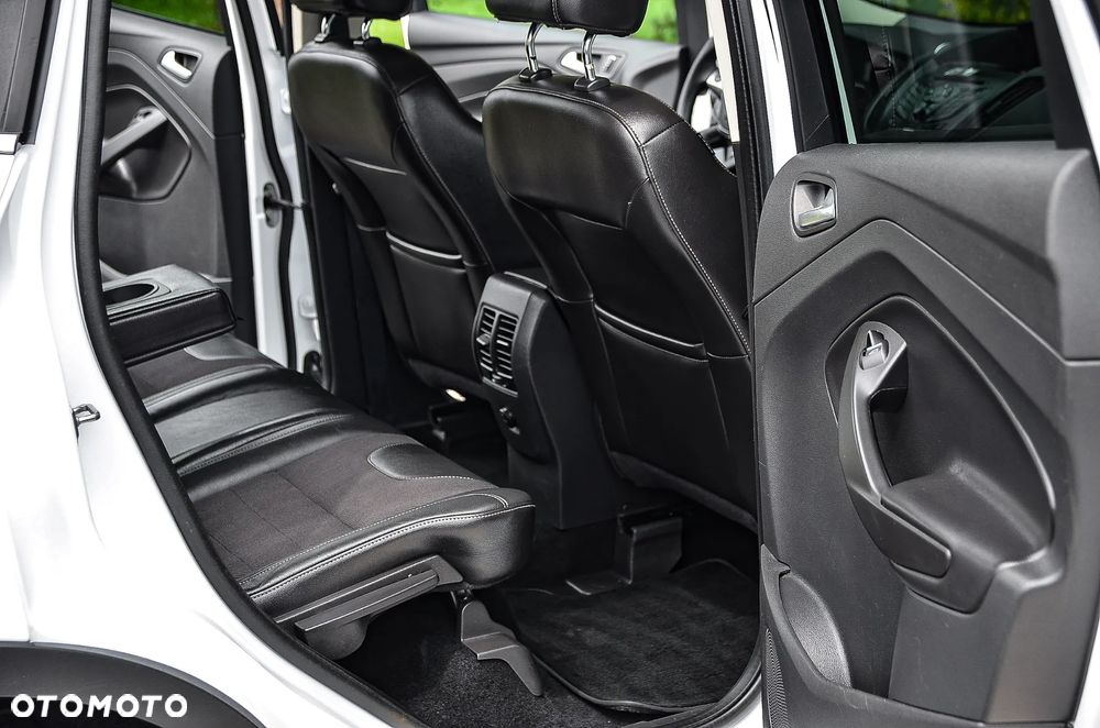 Ford Kuga 2.0 TDCi 4x4 SYNC - 28