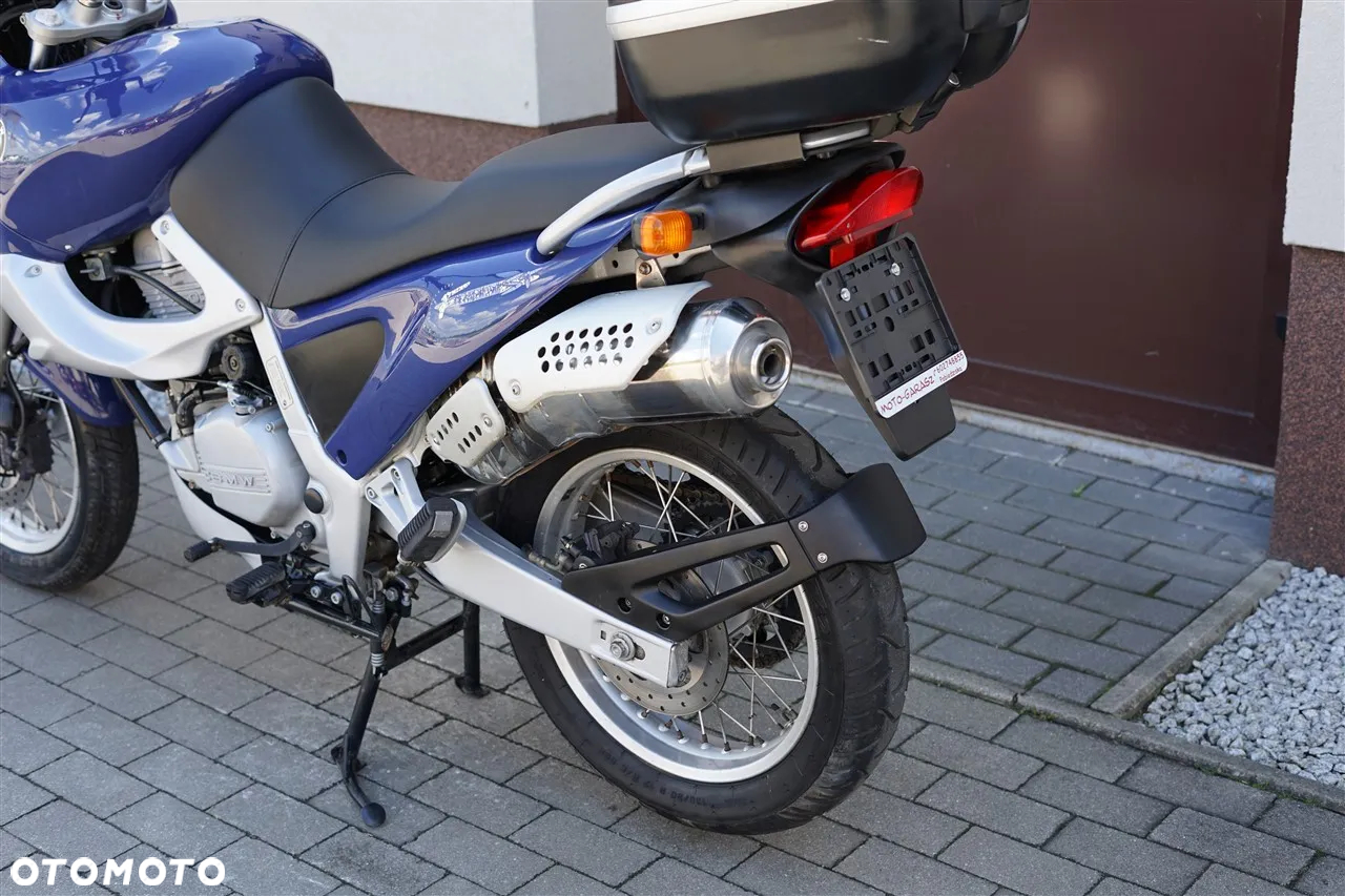 BMW F - 23