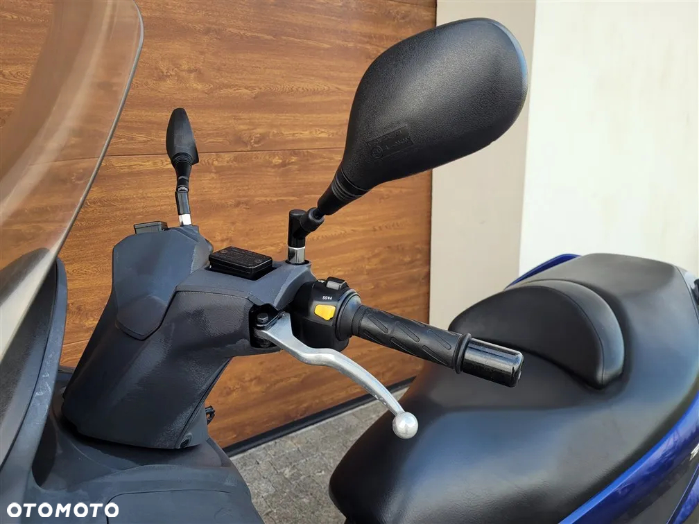 Suzuki Burgman - 18