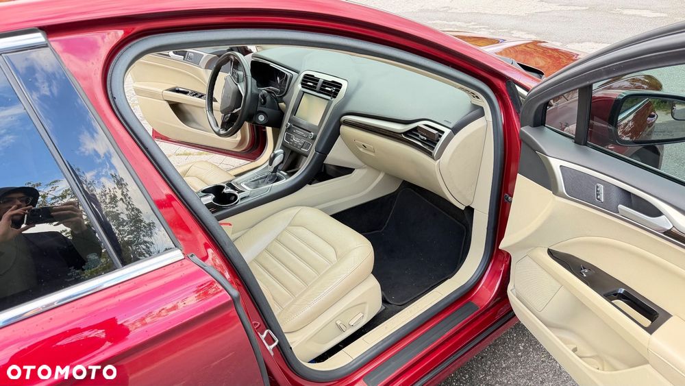 Ford Fusion - 5