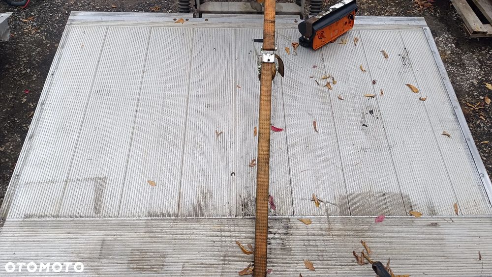 Winda załadowcza DHOLLANDIA /750 kg/12V/2018 - 2