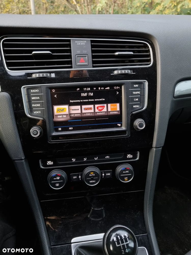 Volkswagen Golf 1.6 TDI BlueMotion Technology Allstar - 15